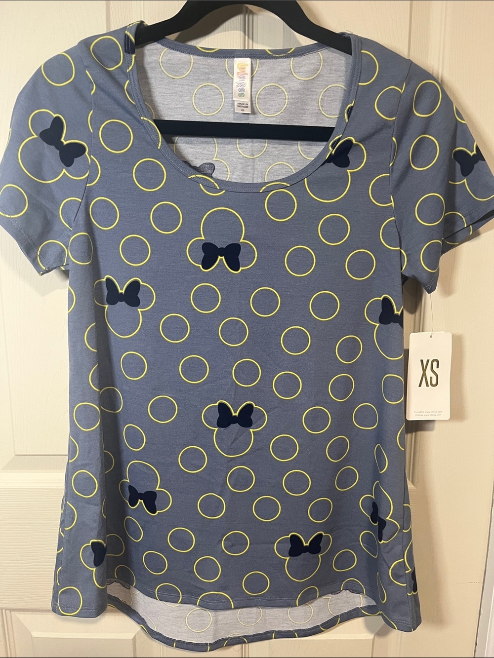 LuLaRoe Blue Short Sleeve Tee with Yellow Circles & Navy Bows